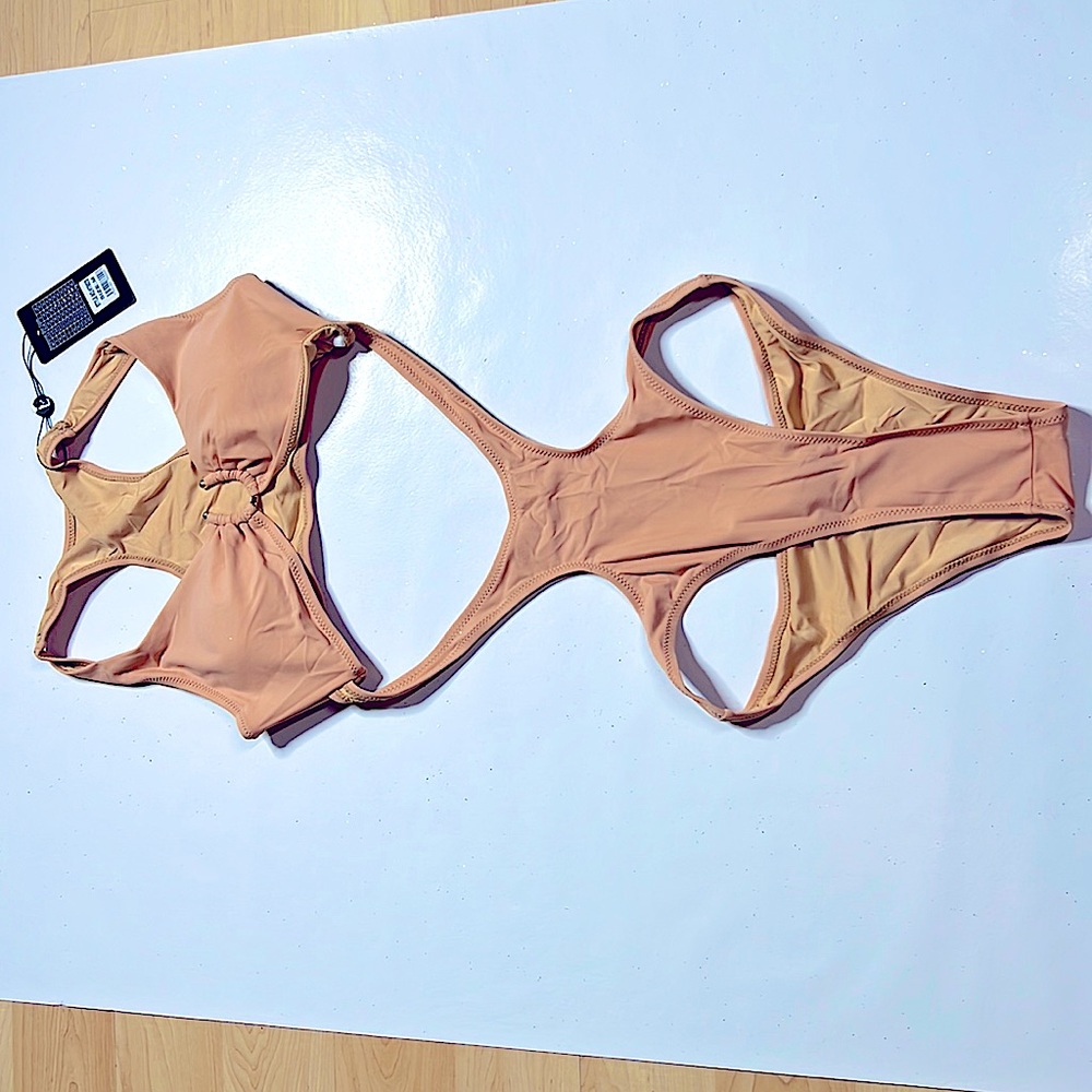 One Piece Swimsuit (S,M,L)